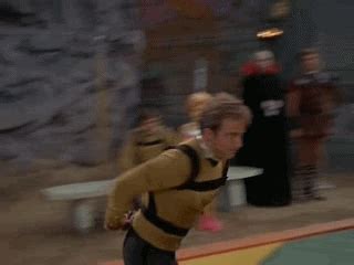 The Fighting Techniques of Captain Kirk (In Gifs) : Page 3