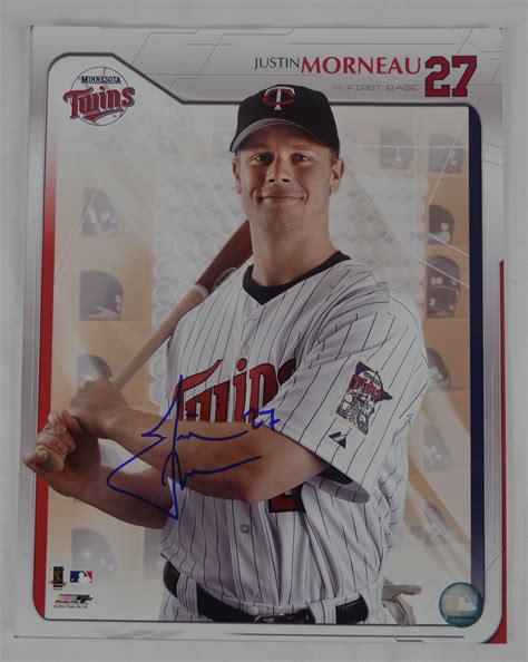 Lot Detail - Justin Morneau Minnesota Twins Autographed 11x14 Photo