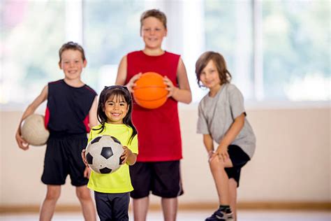 Primary School Indoor Gym Stock Photos Pictures And Royalty Free Images