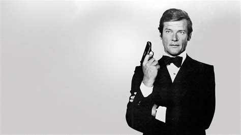 James Bond Roger Moore