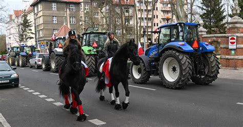 Protest Rolnik W Policja O Zatrzymanych I Incydentach Wiadomo Ci