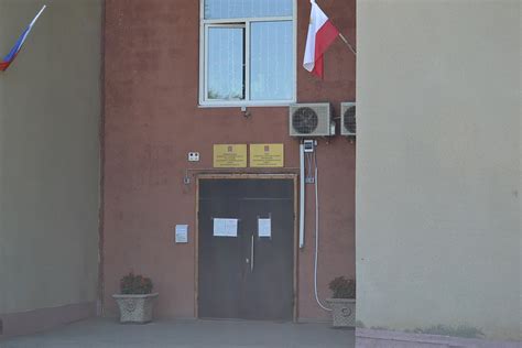 File:Здание поселковой администрации (Дубки, Саратовский район).jpg ...