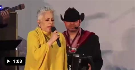 Eugenia León dedica canción por los 6 años del triunfo de AMLO Un