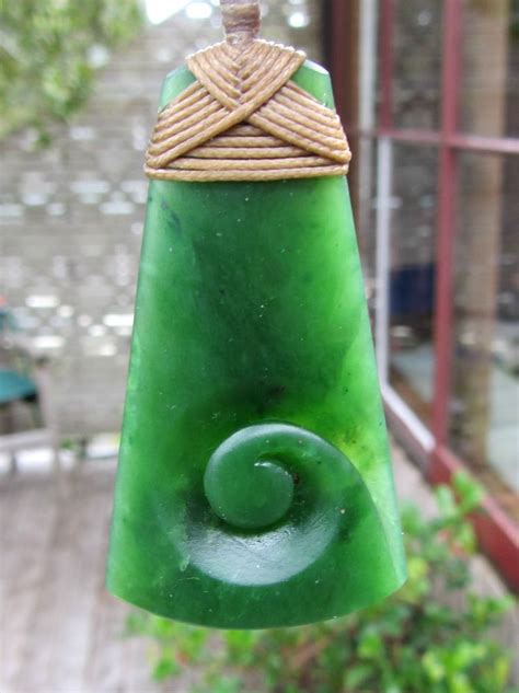 Bound Nz Greenstone Kahurangi Pounamu Jade Maori Koru Carved Hei Toki Nr