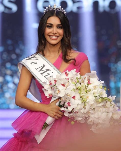 Miss Lebanon Yasmina Zaytoun Was Named First Runner Up At Miss World