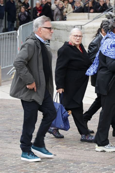 Photo Josiane Balasko aux obsèques de Michel Blanc le 10 octobre 2024