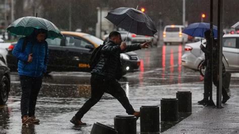 Lluvia En Santiago Anuncian Dos Días De Precipitaciones Para Seis Regiones De Chile — Futuro Chile