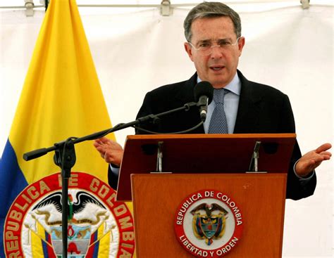 Corte Suprema de Colombia ordena detención domiciliaria del