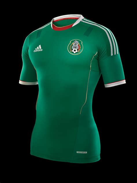 Selección mexicana con nuevo uniforme que mejora rendimiento | Salud180