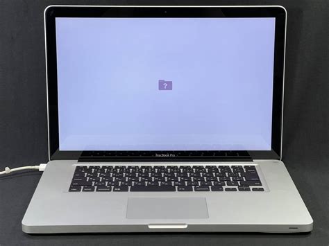 通電のみ確認 Apple Macbook Pro A1286 ノートpc 15インチ Core I7 詳細不明 ジャンク W03 0607