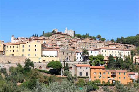 Campiglia Marittima And Her Ruins, Italy Stock Photo - Image of european, etruscan: 28101510