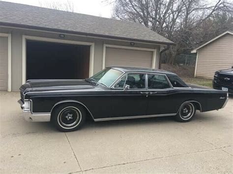 1969 Lincoln Continental 4 Door. Suicide Doors. - Classic Lincoln Continental 1969 for sale