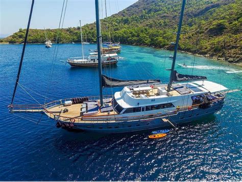 Gulet Charter Italy By Yacht Boutique Luxury Blue Cruises In The