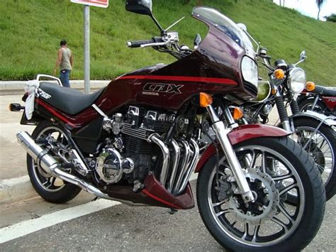 História Cbx 750 7 Galo A Maior Vedete Dos Anos 80 E 90 A Moto