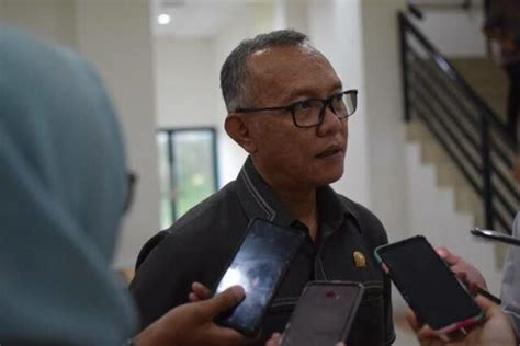 Sukses Dongkrak Pendapatan Daerah Bapenda Kaltim Antarkan Pemerintah