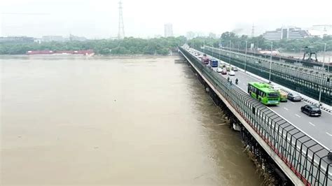 Delhi Yamuna river breaches danger mark again; flood anticipated: Top ...