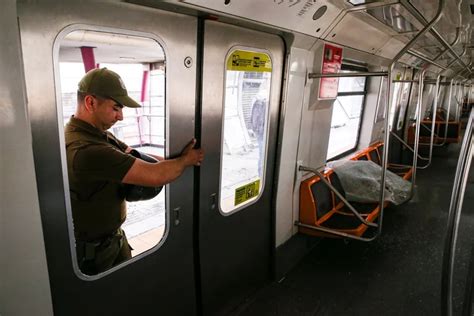 Así quedó el metro de Chile tras los destrozos en la red más moderna de América Latina Infobae