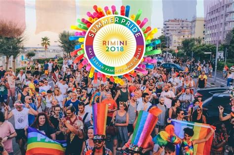 Molise E Rimini Pride Una Folla Di Persone In Festa Gay It