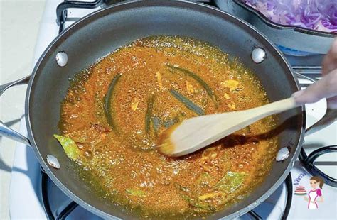 Easy Prawn Curry Veena Azmanov