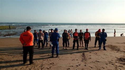 Korban Ombak Pantai Karang Papak Belum Ditemukan Pencarian Dilanjut