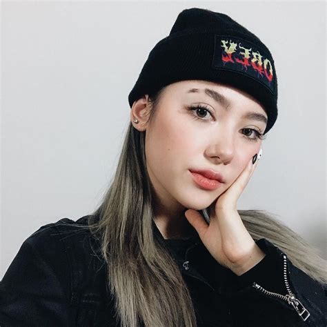 4 hot girl tài sắc của xứ chùa vàng nổi tiếng tại Việt Nam Gương mặt trẻ ZNEWS VN