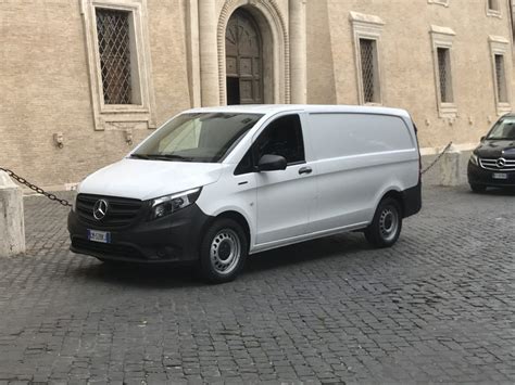 Veicoli Commerciali Mercedes Punta Sull Elettrico Premium Mezzi