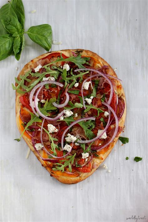 Easy Flatbread Pizza Recipe