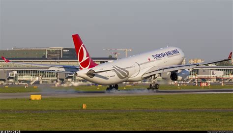 TC JNO Airbus A330 343 Turkish Airlines Rafal Pruszkowski JetPhotos