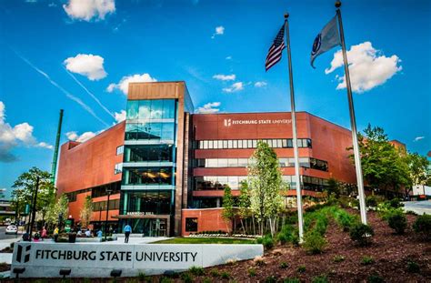 Experience Fitchburg State University in Virtual Reality.