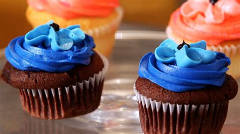 Make Baby Boy Cupcakes For A Shower Cupcake Tutorials Youtube