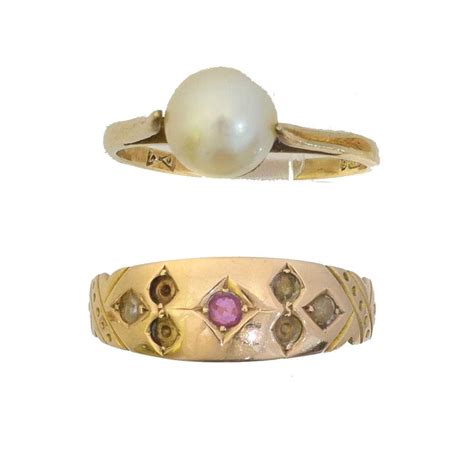 Lot 96 Two Gem Set Dress Rings
