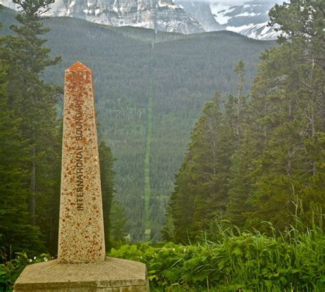 Espectacular panorámica de la frontera entre Estados Unidos y Canadá