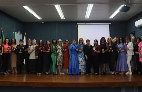 No Dia da Mulher escola de Gravataí realiza palestra aberta à