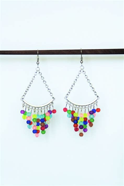 Boucles D Oreille Avec Chandelier Et Perles Multicolores Boucles D