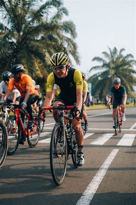 Kota Wisata Loop Tempat Gowes Warga Cibubur WIA Journal