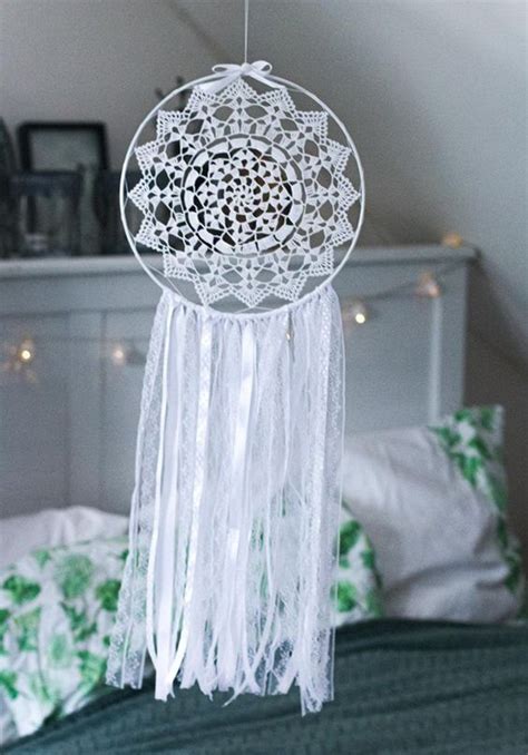 How To Make Bohemian Dream Catcher Thatll Beautify The Room HomeMydesign