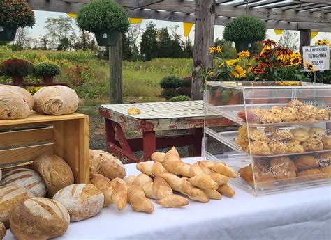 Farmers Market Baked Goods Display Ideas