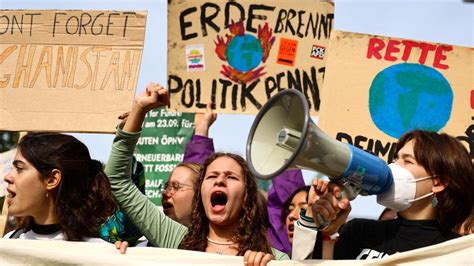 Fridays for Future Zehntausende demonstrieren bundesweit für mehr