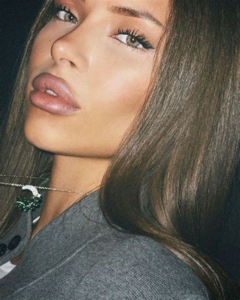 Pin By London On Makeup Beautiful Girl Makeup Blonde Hair Looks