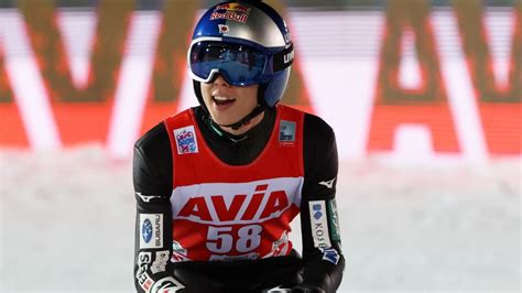 Skoki narciarskie Ryoyu Kobayashi zwycięzcą konkursu w Klingenthal