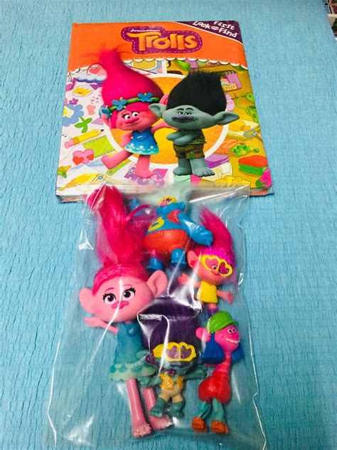 Trolls Bundle Look And Find Book With Troll Toys Hobbies Toys