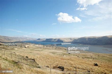 395 Hydroelectric Dams On The Columbia River Stock Photos, High-Res ...