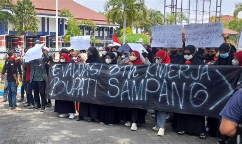 Demo Pemkab Wabup Sampang Ajak Mahasiswa Duduk Bareng Portalmadura