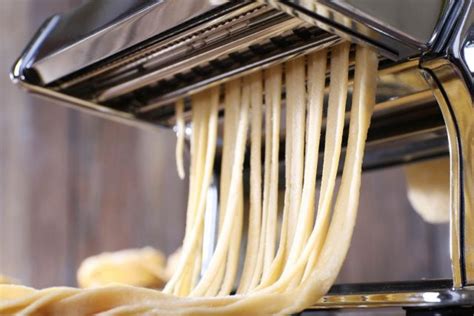 Pasta Fresca Senza Uova La Ricetta Della Pasta Acqua E Farina