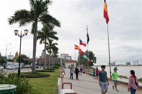 Riverside Promenade Sisowath Quay Tourism Phnom Penh A