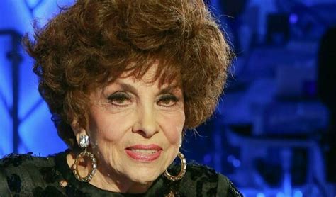 La Verit Su Gina Lollobrigida E Il Figlio Raccontata A Storie Italiane