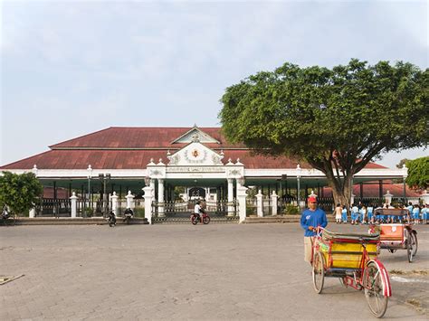 5 Sejarah Kraton Jogja yang Harus Kamu Tahu! - Gudeg Bagong