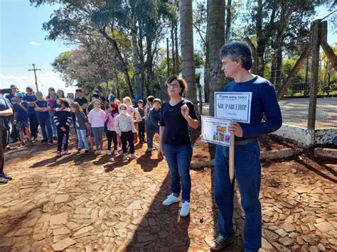 Notícia Implementado canteiro de paisagismo sustentável na Escola