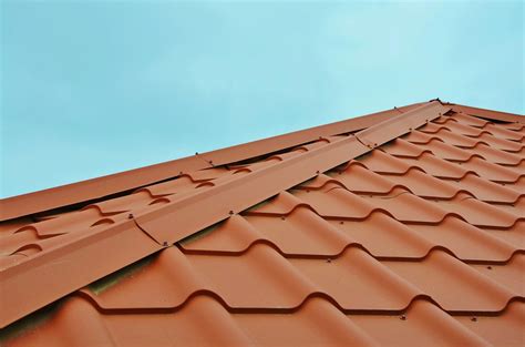 Reasons Why Fall Is The Right Season For Roof Repairs Roofing