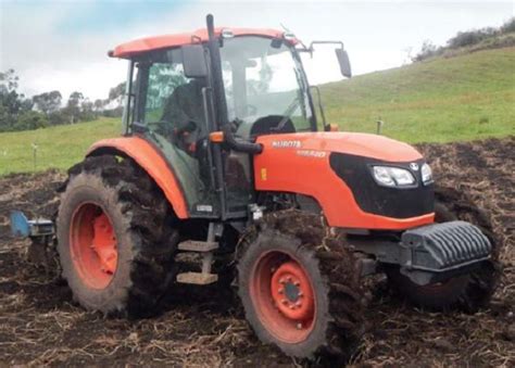 Tractor Agrícola Kubota M9540 Dtq Cabinado